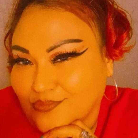 Meet your Posher, Elvida - Picture 5 of 7